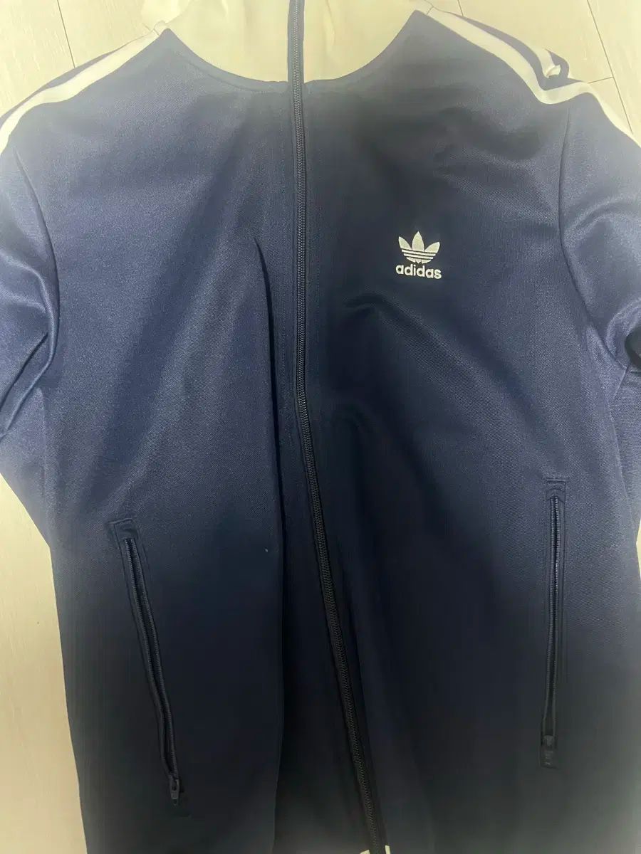 adidas アディダス トラックトップス L