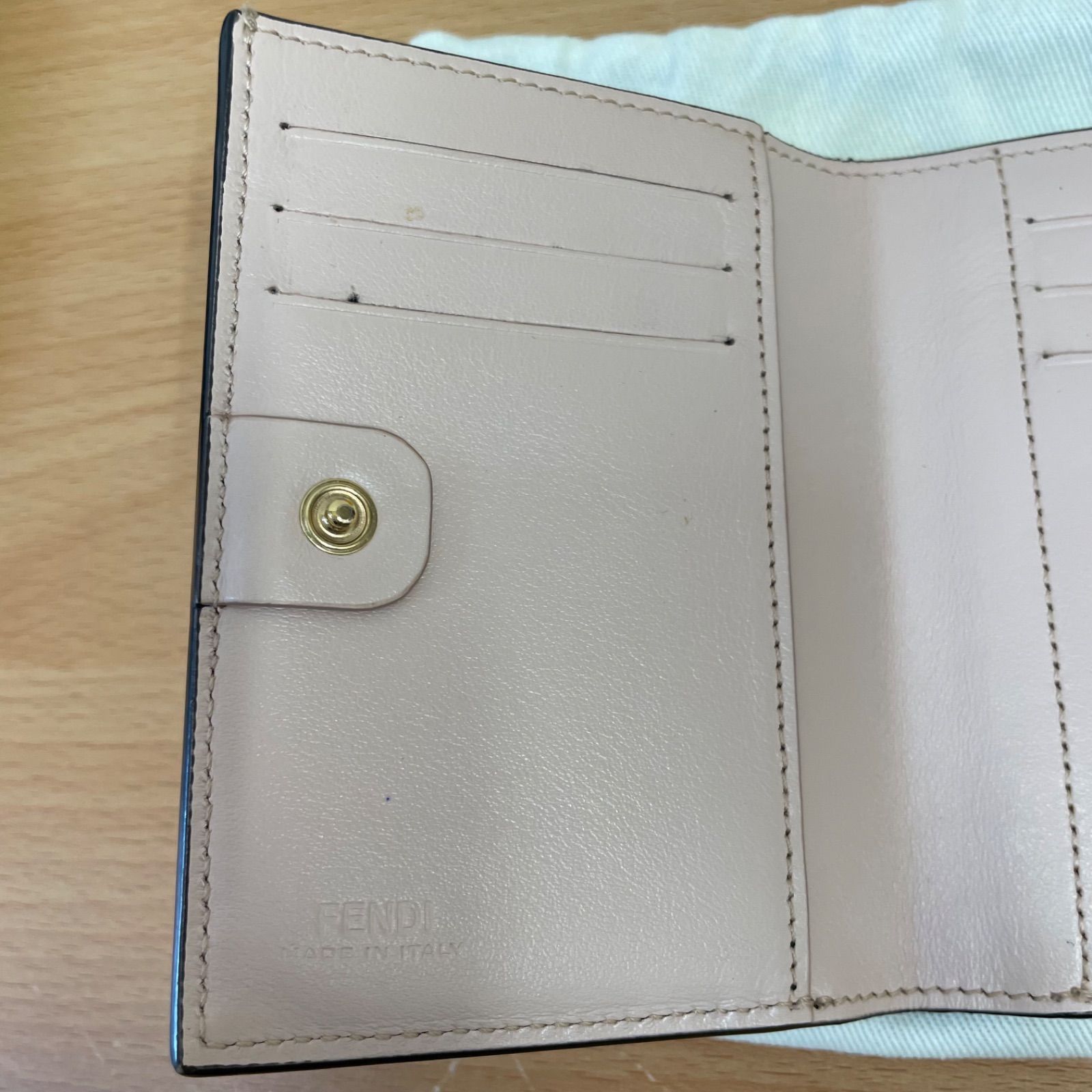 フェンディ FENDI