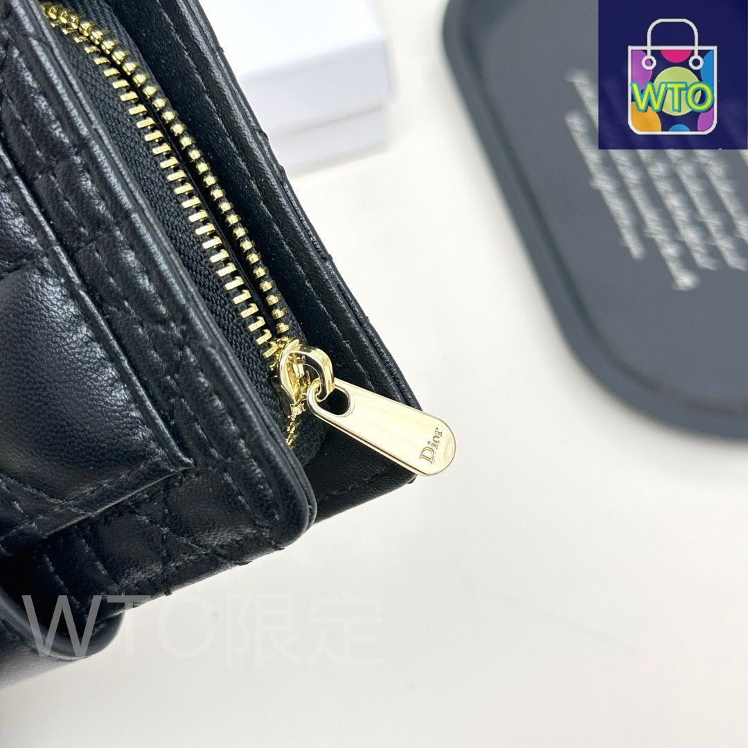 ミニ財布シリーズ 頭層の小羊皮を使用