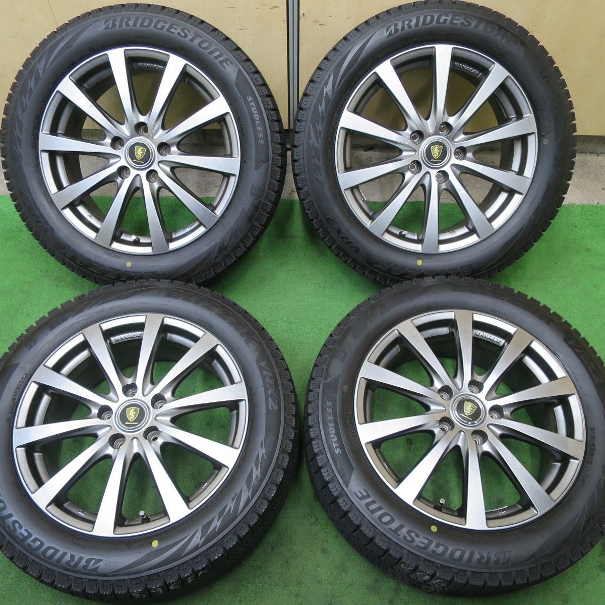 バリ溝！23年！ほぼ10分スタッドレス 215/55R17 ブリヂストン ブリザック VRX2 MANARAY SPORT マナレイ スポーツ 17インチ PCD114.3/5H5070104TTス