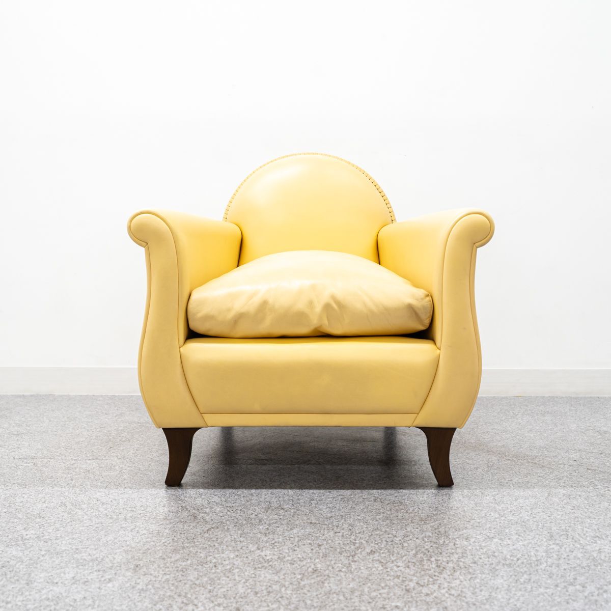 Poltrona Frau ポルトローナ フラウ Lyra リラ 1人掛け ソファ レザー イエロー 定価101万 2