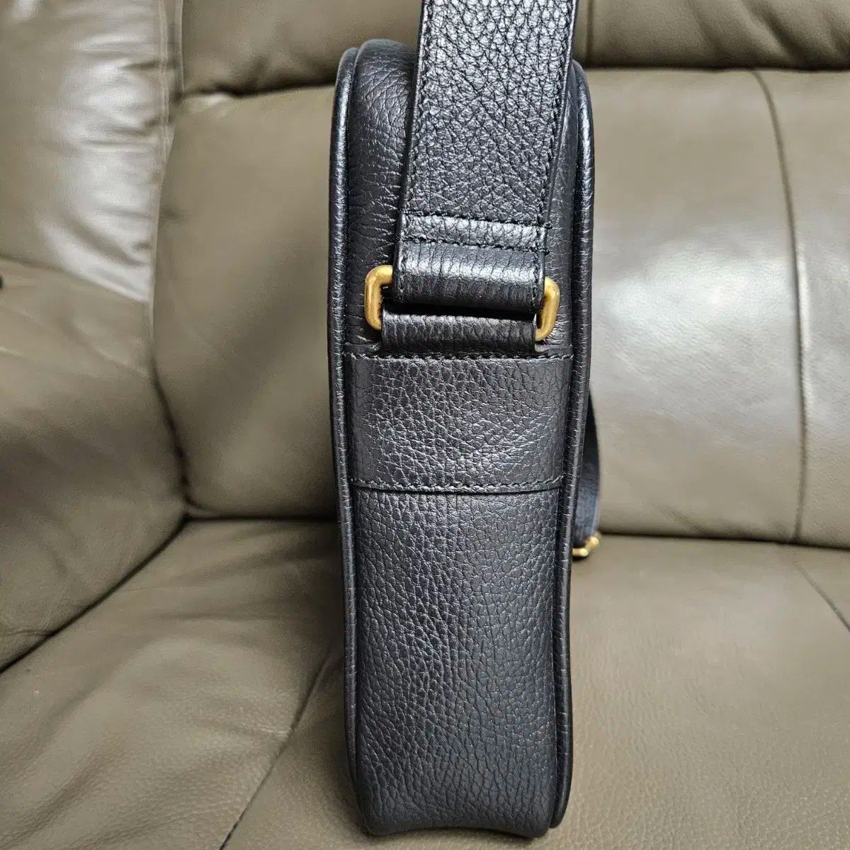 GUCCI グッチ