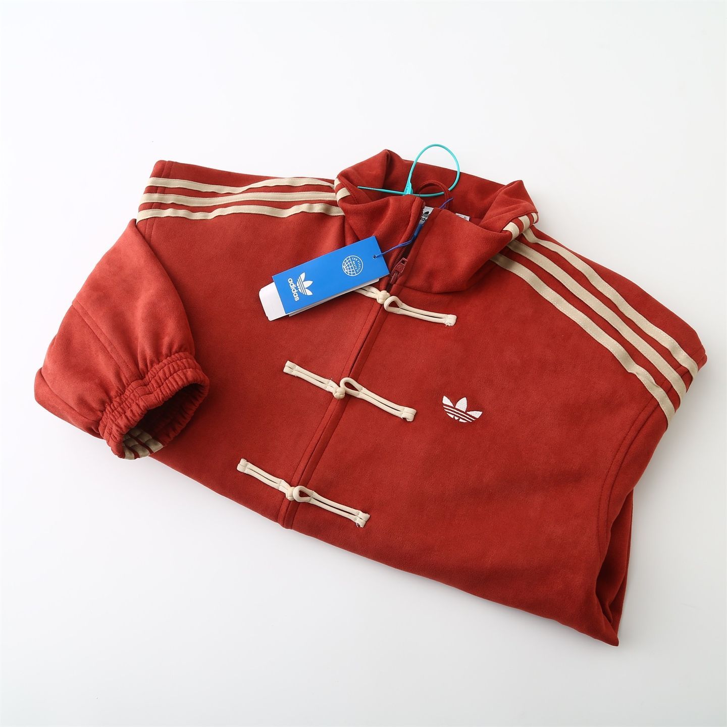 adidas CTT track jacket 中国限定 巳年 男女兼用 - メルカリ