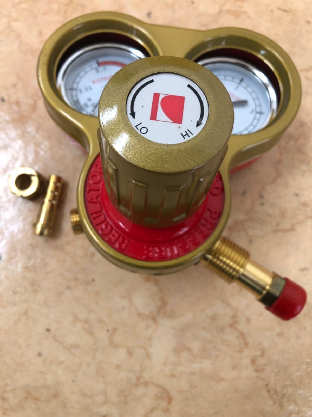 小池酸素工業 ガス圧力調整器 セフティゴールドⅢ 中古23帯101