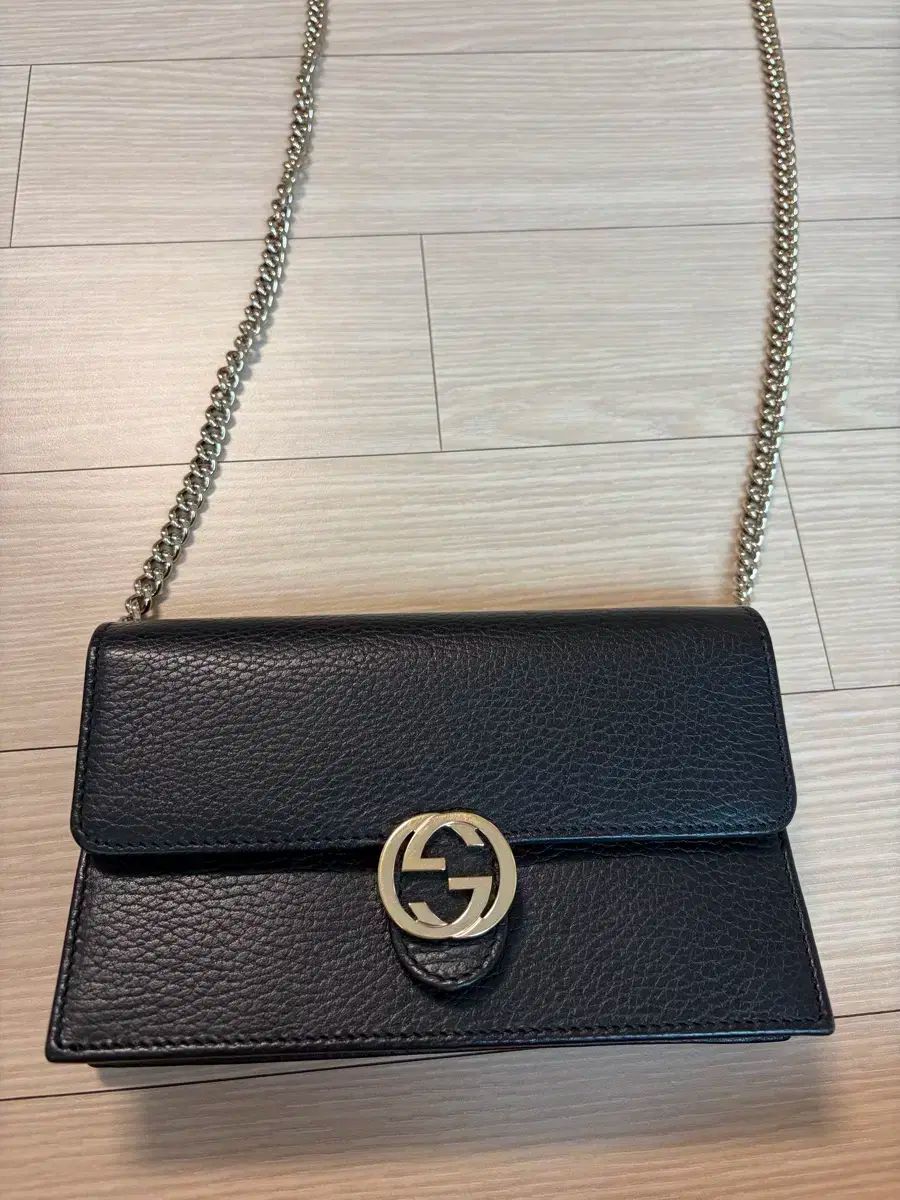 GUCCI グッチ インターロッキング チェーン ミニバッグ ブラック