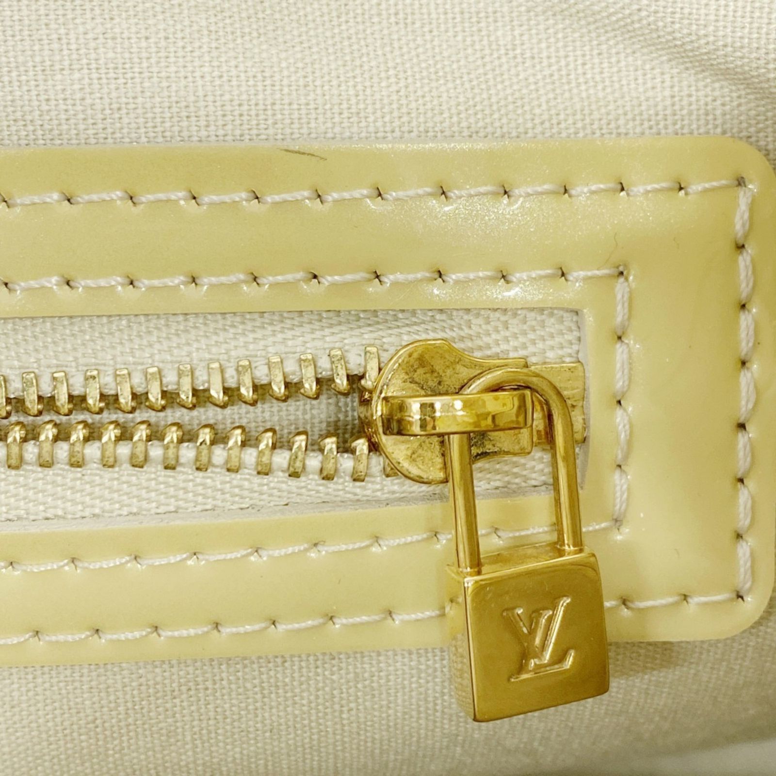 ブロンコライユレディース