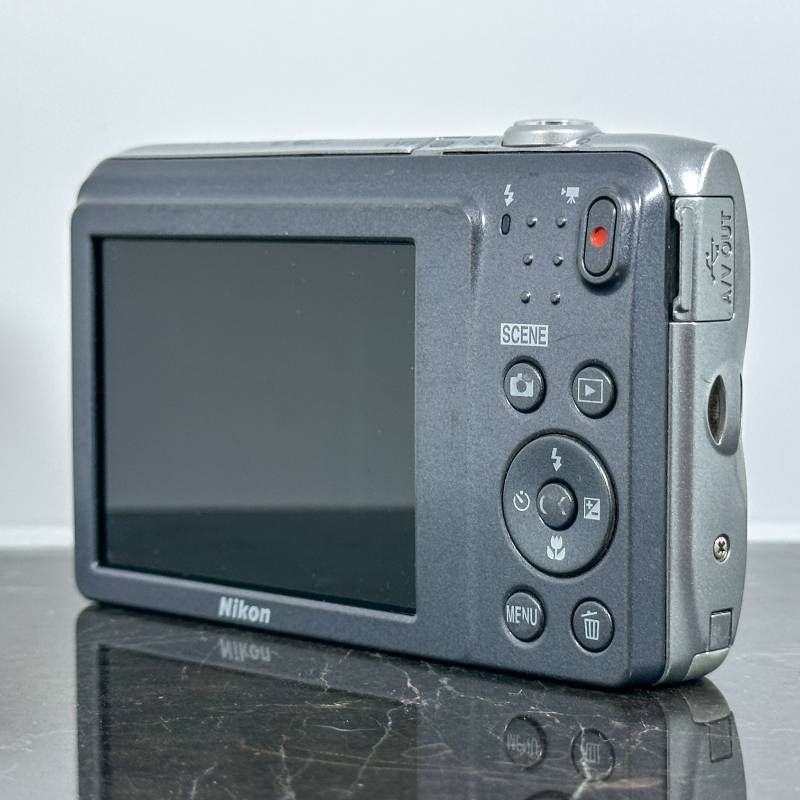 4570 Nikon COOLPIX A300 シルバー デジカメ Amazon | Nikon デジタルカメラ COOLPIX A300 光学8倍ズーム