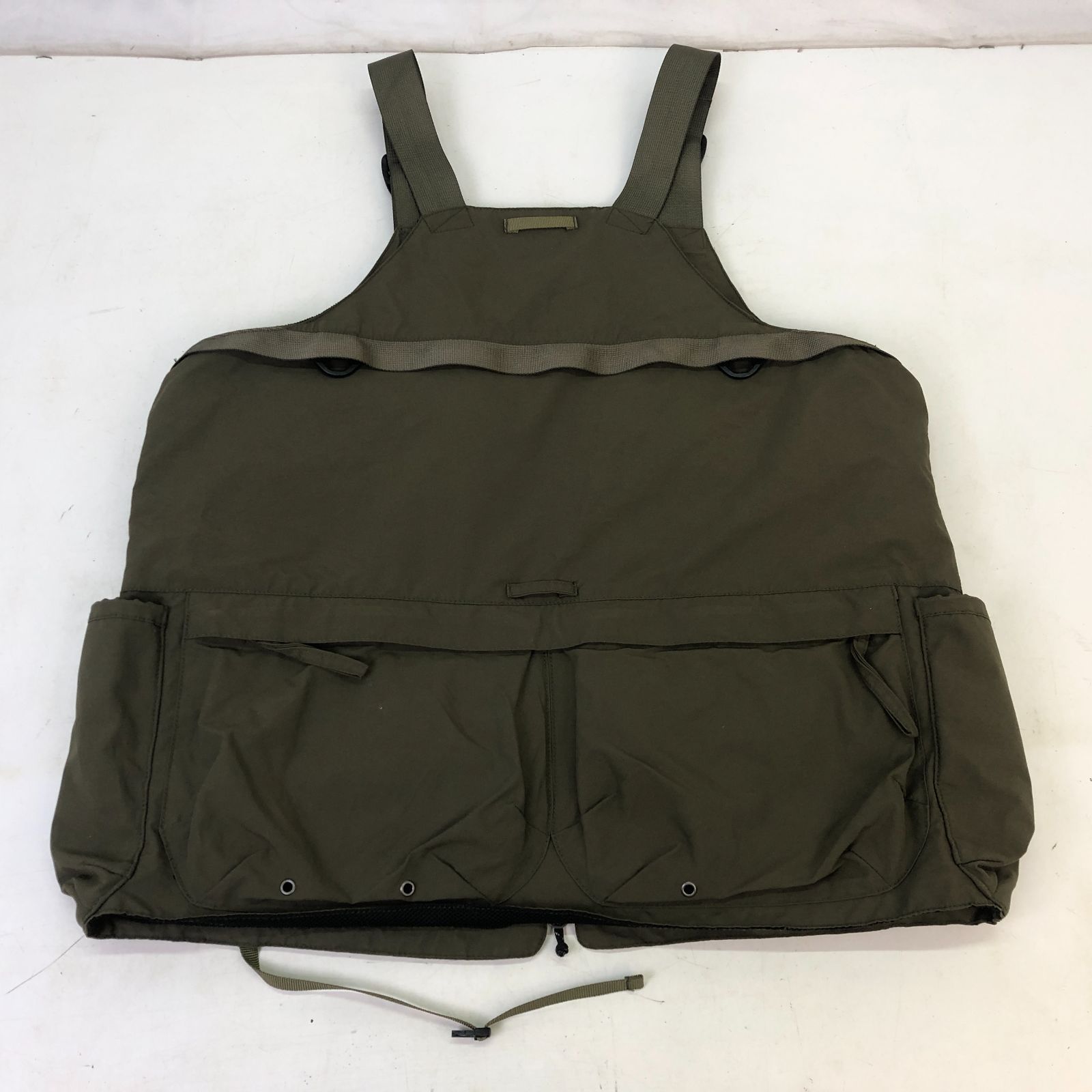 01m1684【中古】grn outdoor ジーアールエヌ アウトドア テブライ 