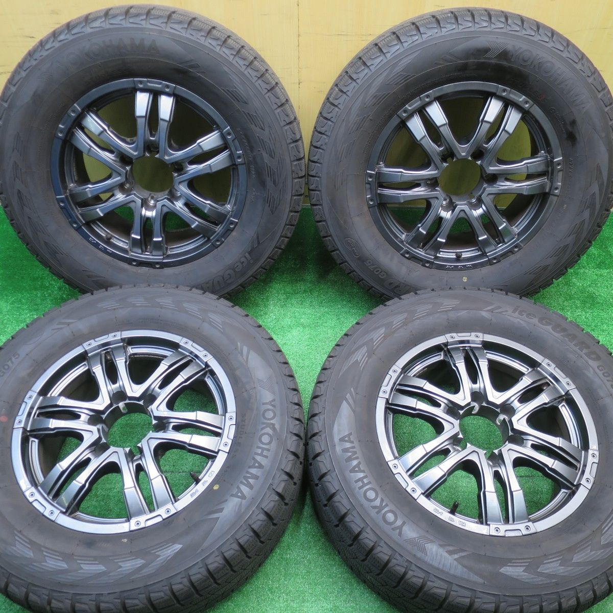 バリ溝 22年 キレイ 9.5分 スタッドレス 265|65R17 ヨコハマ アイスガード G075 MAD CROSS WOLF マッドクロス ウルフ 17インチ PCD139.7|6H 5101701NJス