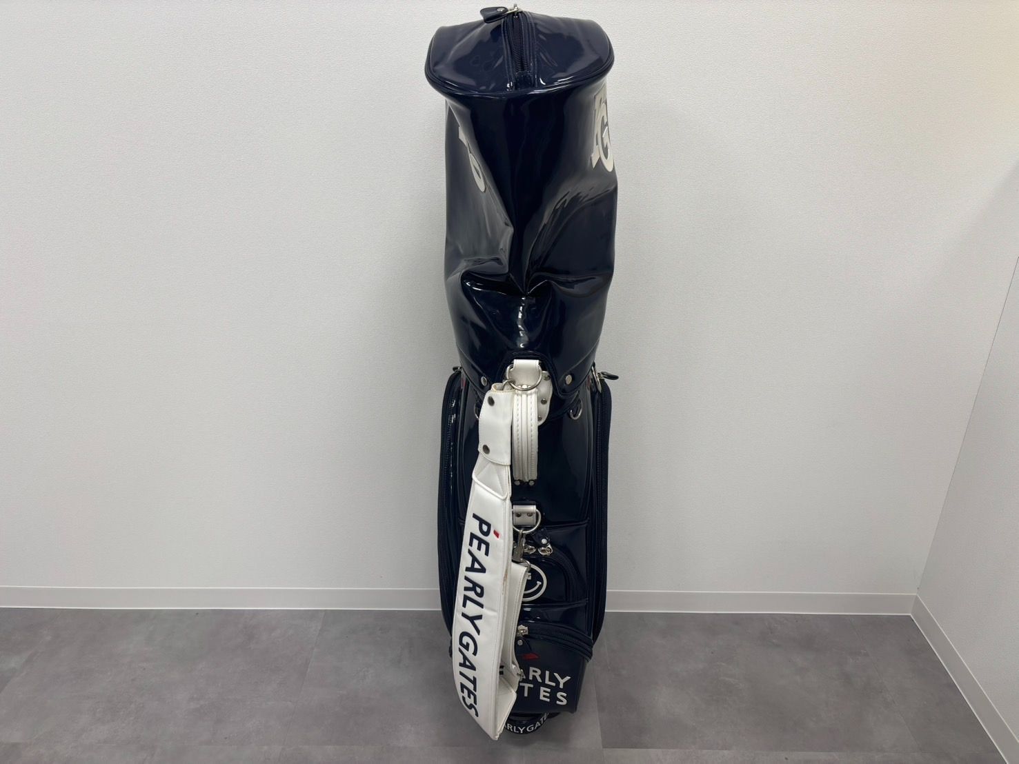 10％クーポン使用可】S/パーリーゲイツ エナメル キャディバッグ