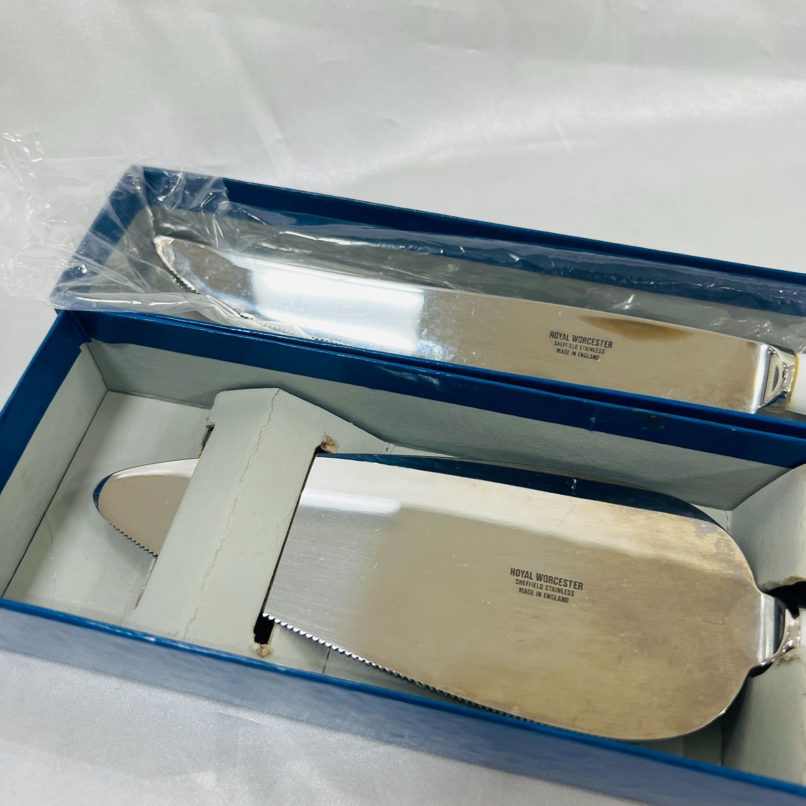 A【保管品】ロイヤルウースター ナイフ サーバー かわいい 西洋 食器