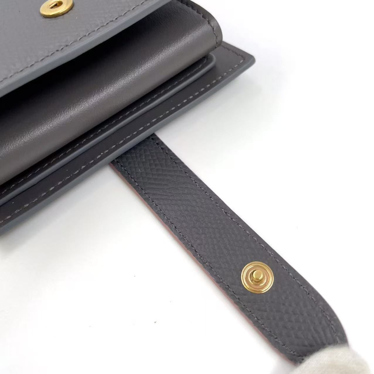 グレー×ピンク