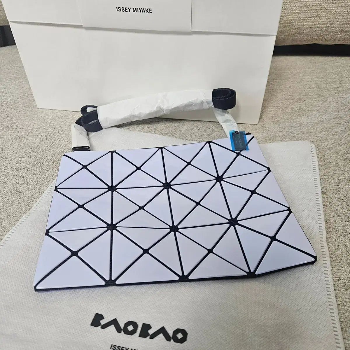BAO BAO ISSEY MIYAKE(バオバオイッセイミヤケ) ルーセント
