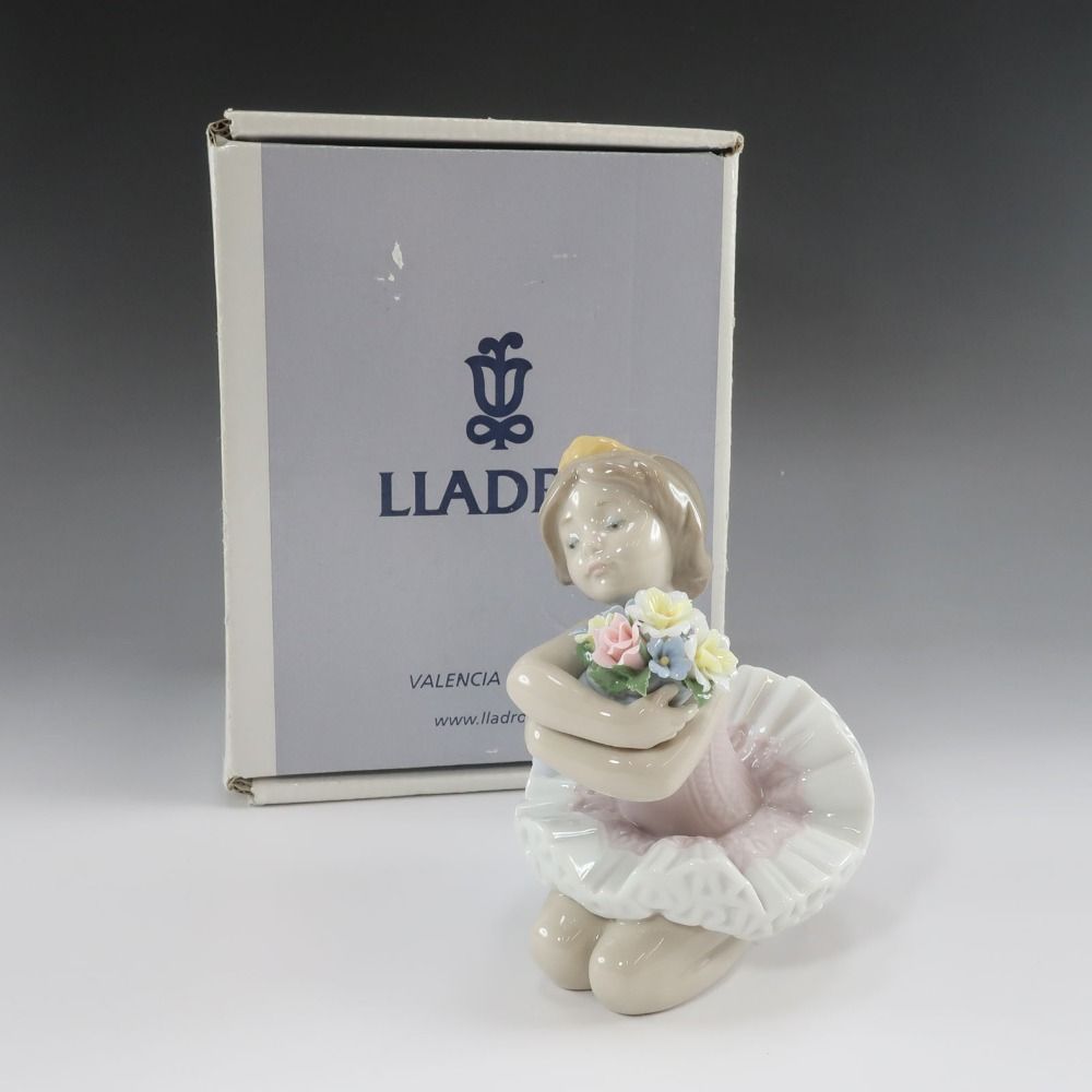 Lladro リヤドロ デビューに向けて 6764 ポーセリン _ 置物 オブジェ