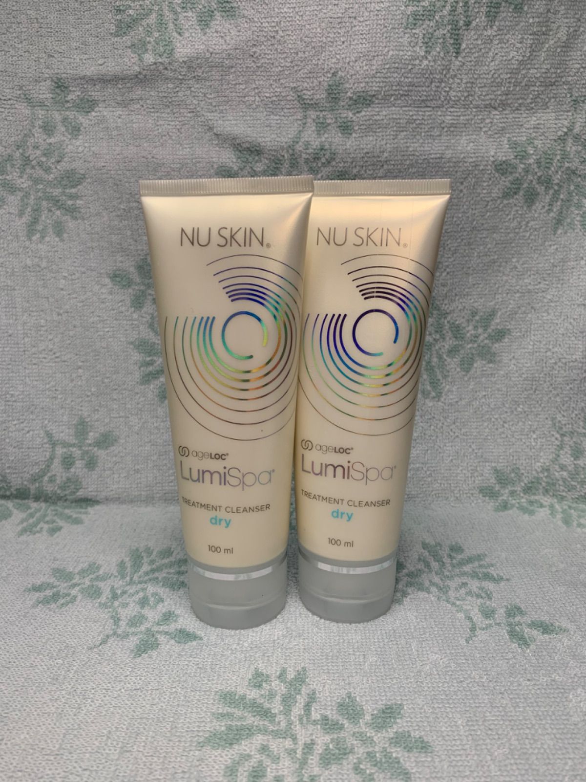 ニュースキンgenLOC ルミスパセット クレンジングフォーム2点 NU SKIN ニュースキン ルミスパ トリートメント クレンザー