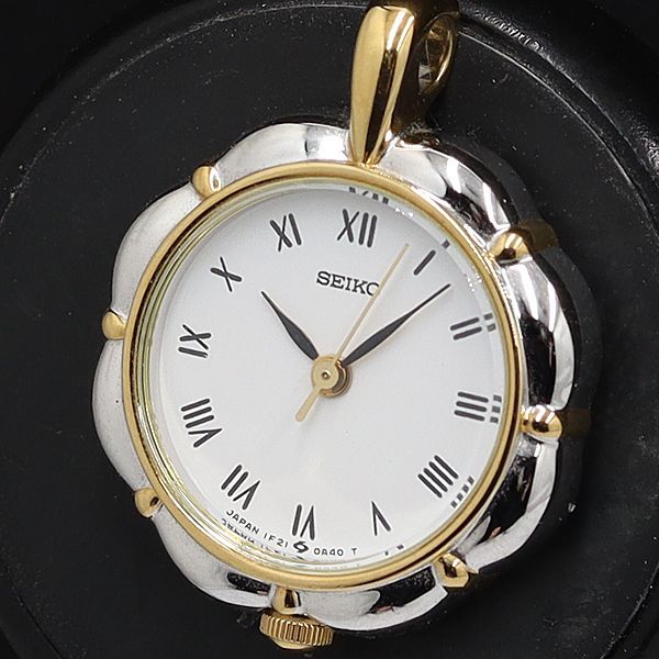 セイコー 1F21-0A10 QZ 白文字盤 ラウンド ペンダントウォッチ