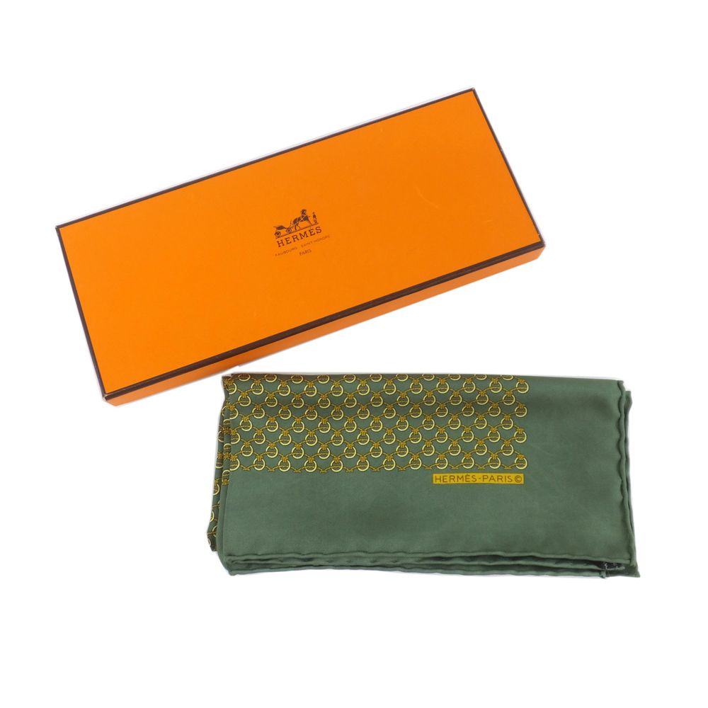 ★未使用品 エルメス スカーフ プチカレ カレ40 金具ロープ柄 シルク100 HERMES エルメス スカーフ カレ40 プチカレ 牧場柄 シルク100
