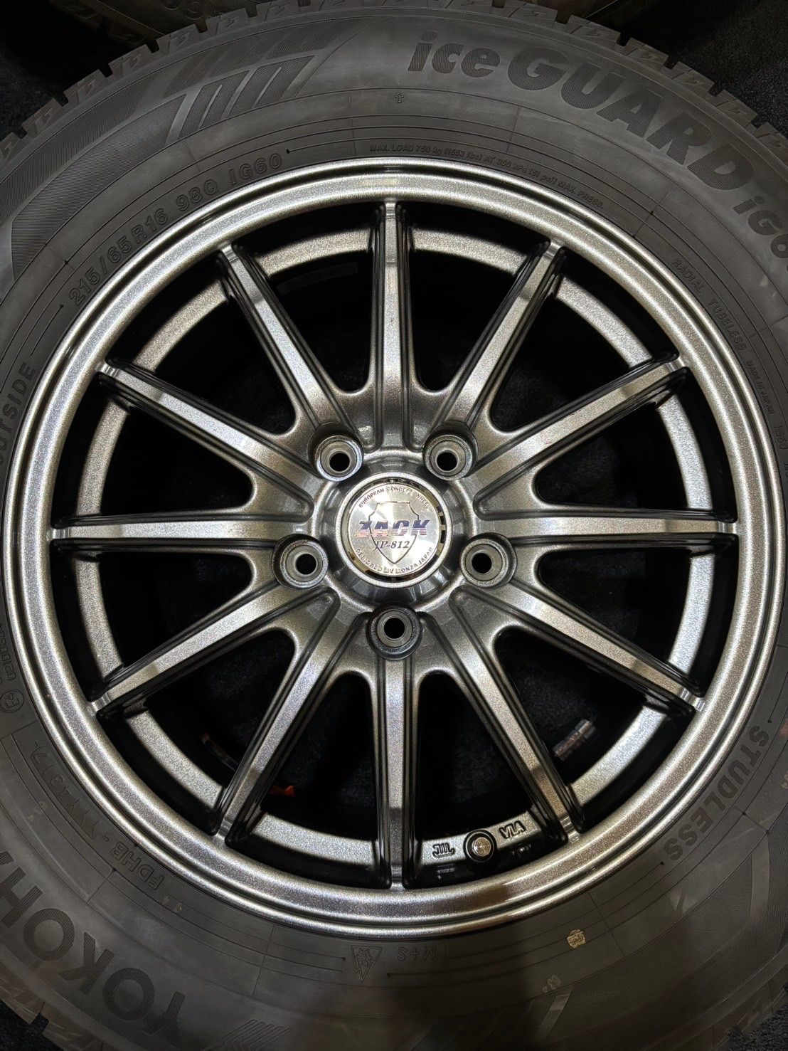 ☆倉庫保管品 215/65R16 YOKOHAMA/ice GUARD iG60 17年製 ZACK