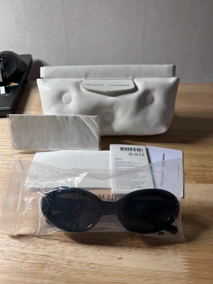 ジェントル モンスター Maison Margiela メゾンマルジェラ MM005 01 ブラック