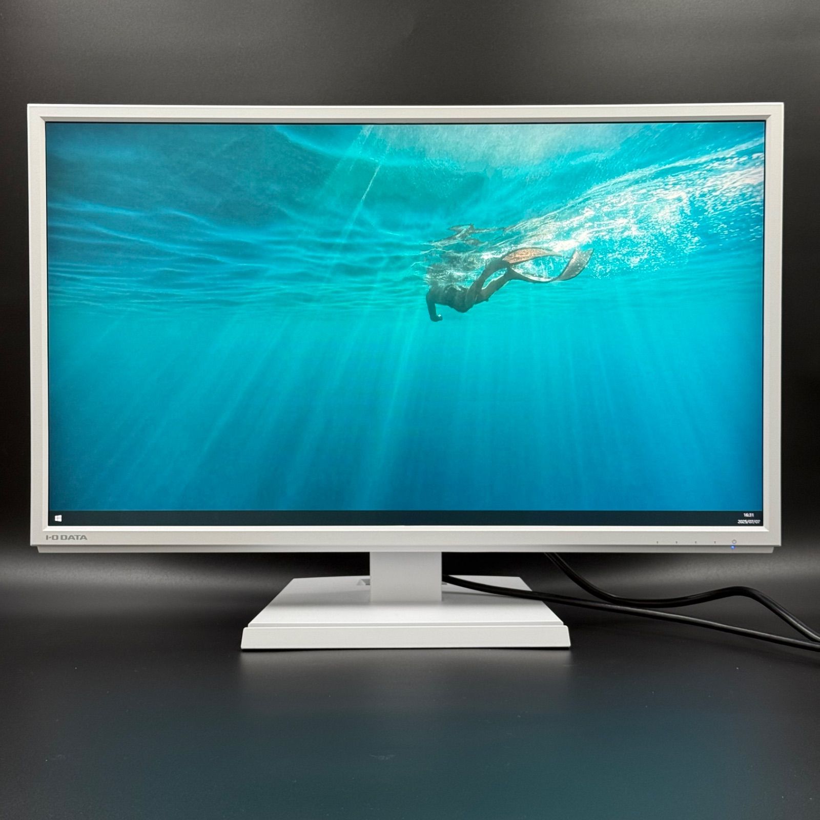 【美品】23.8インチ 白モニター LCD-AH241EDW ホワイト LCD-AH241EDシリーズ | 広視野角ADSパネル採用 23.8型ワイド液晶