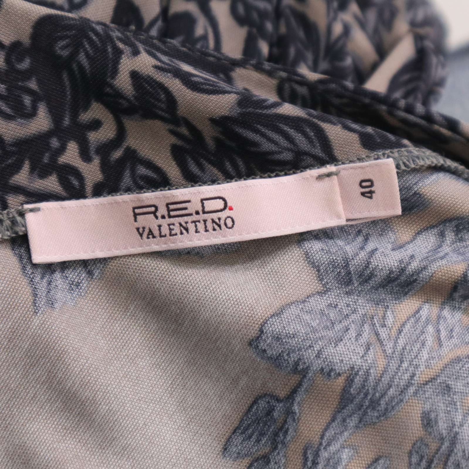 イタリア製☆ R.E.D. VALENTINO レッドヴァレンティノ リーフ柄