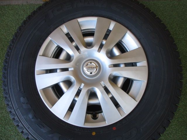中古】 送料込み 日産純正スチール 195/80R15LT スタッドレス