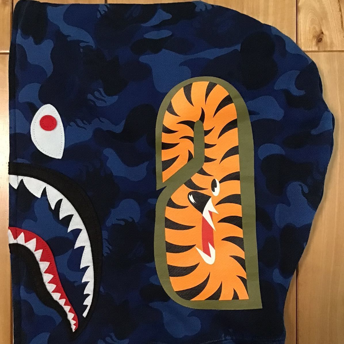 Fire camo シャーク パーカー shark full zip hoodie a bathing ape