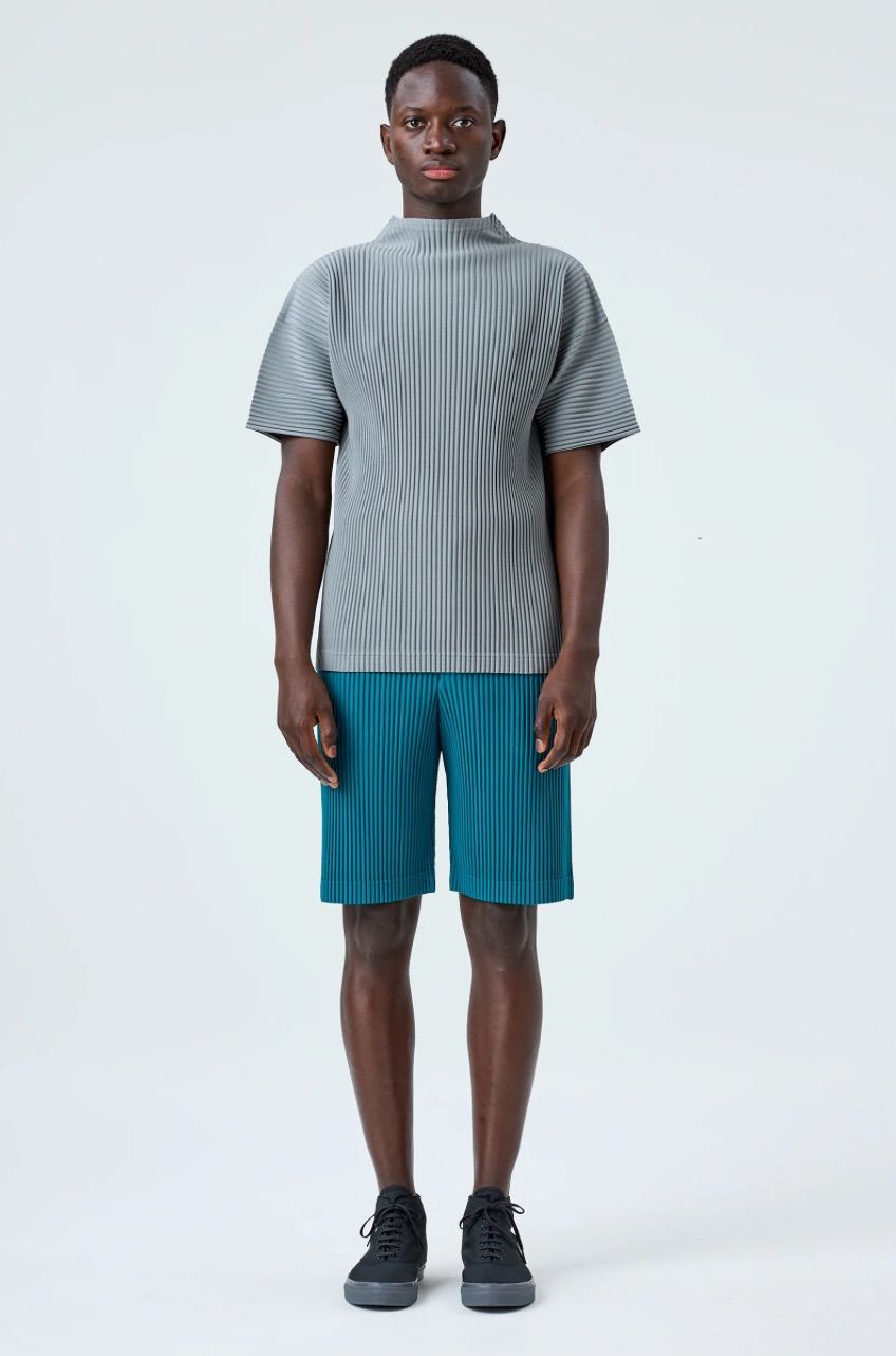 HOMME PLISSE ISSEY MIYAKE ショーツ MONTHLY COLOR MAY - メルカリ