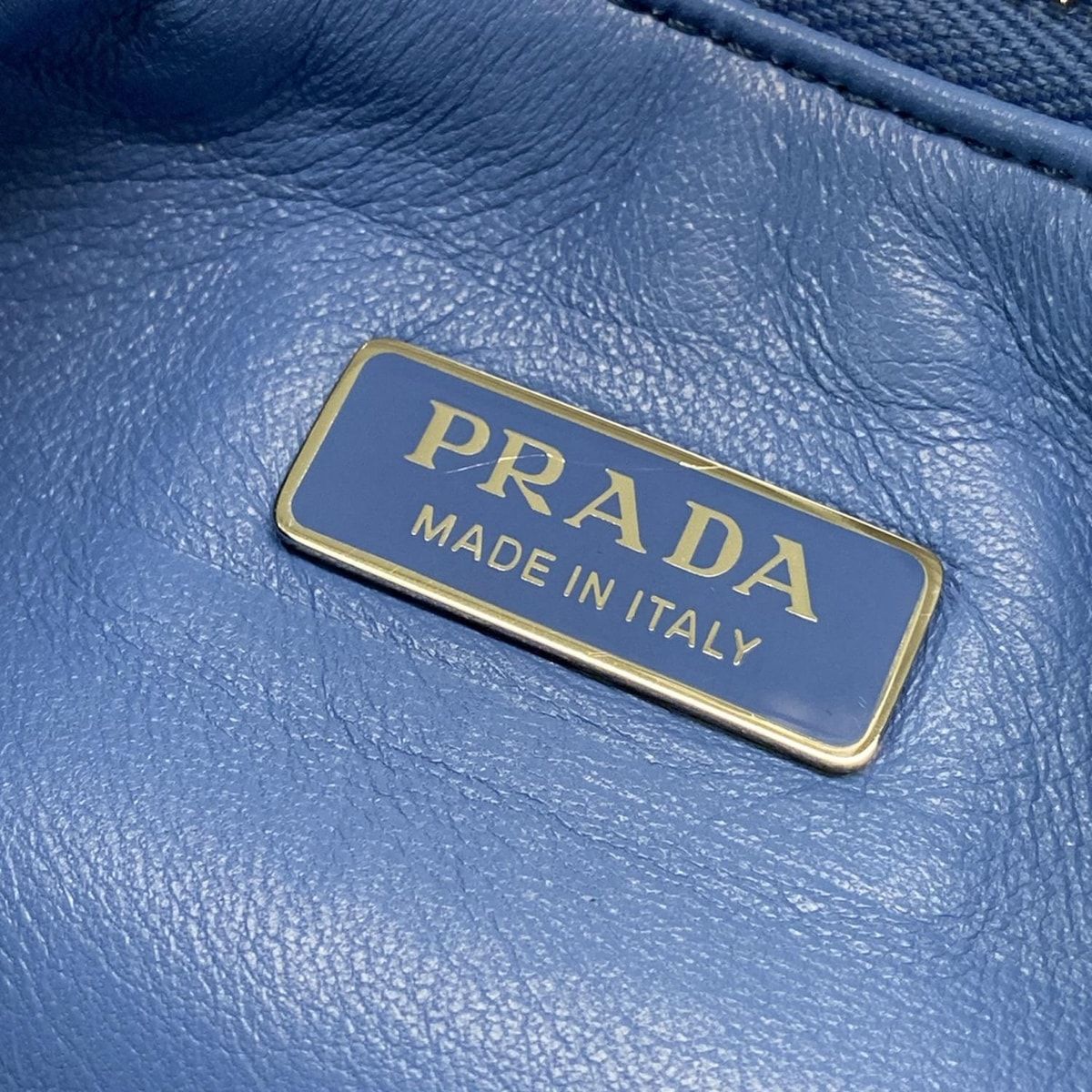 PRADA プラダ