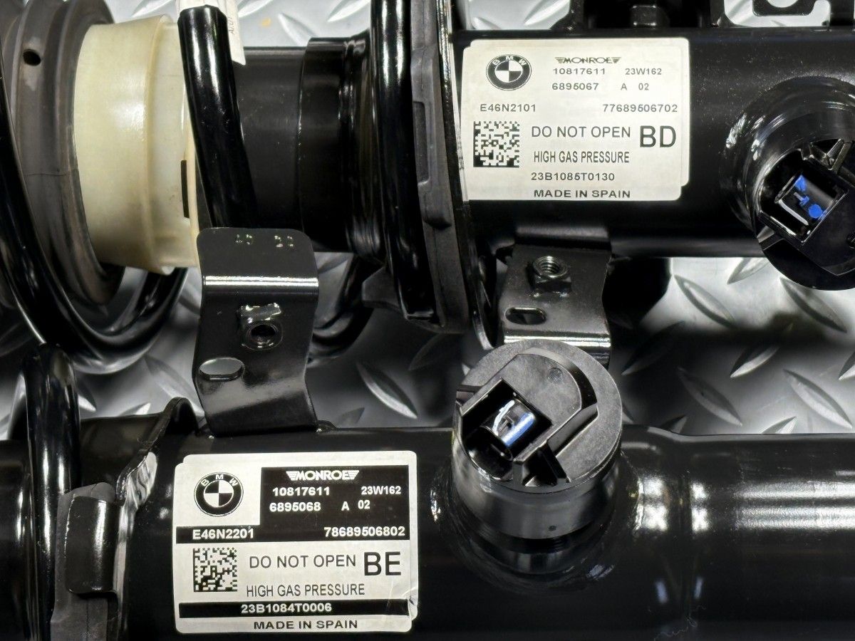 送料無料【走行少】A90/91系 トヨタ GRスープラ RZ 純正