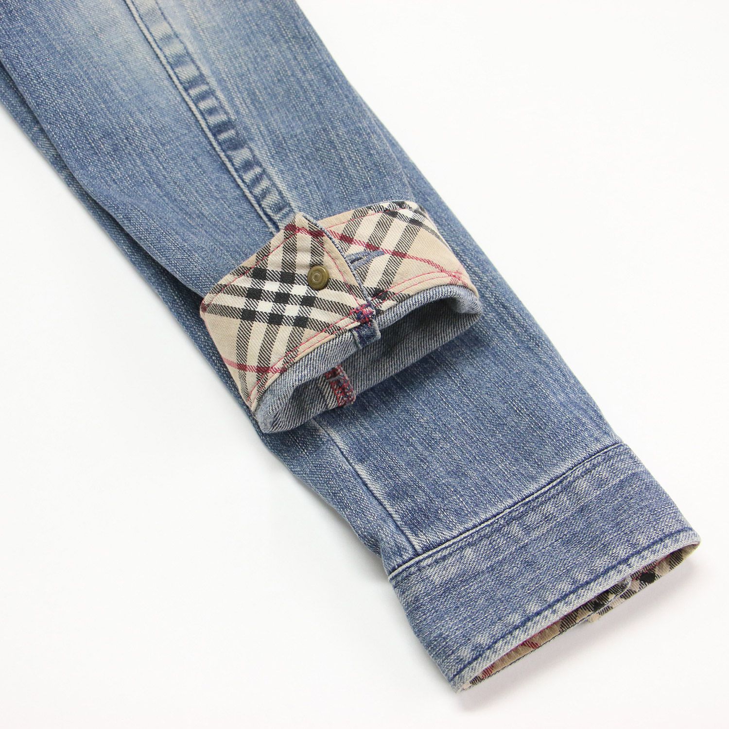 胸ポケット付き