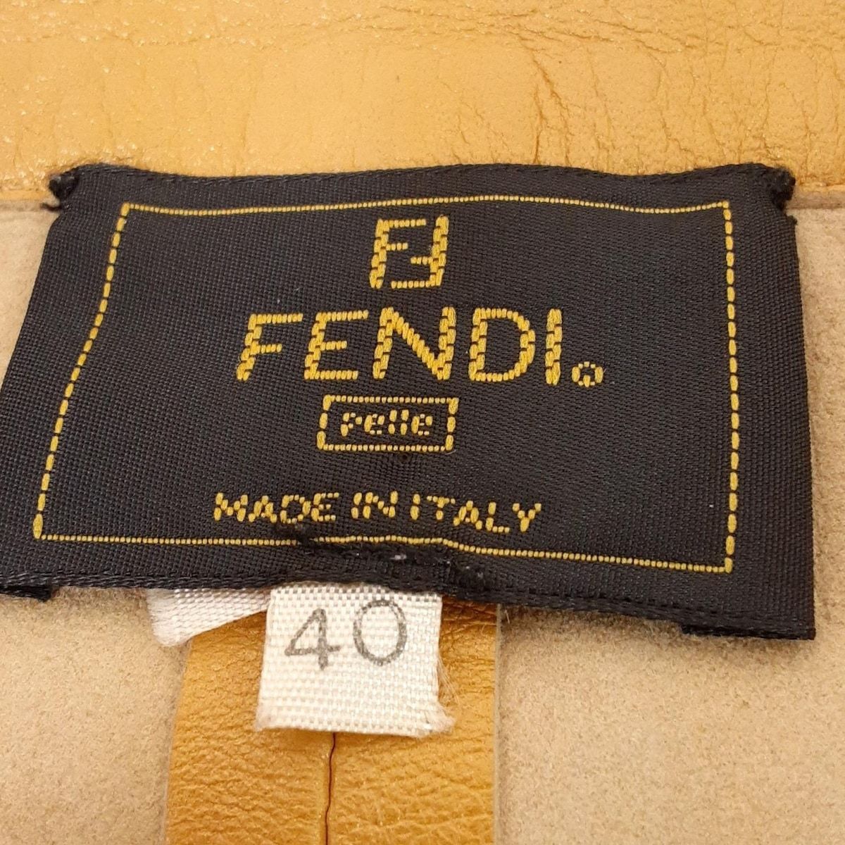 FENDI フェンディ
