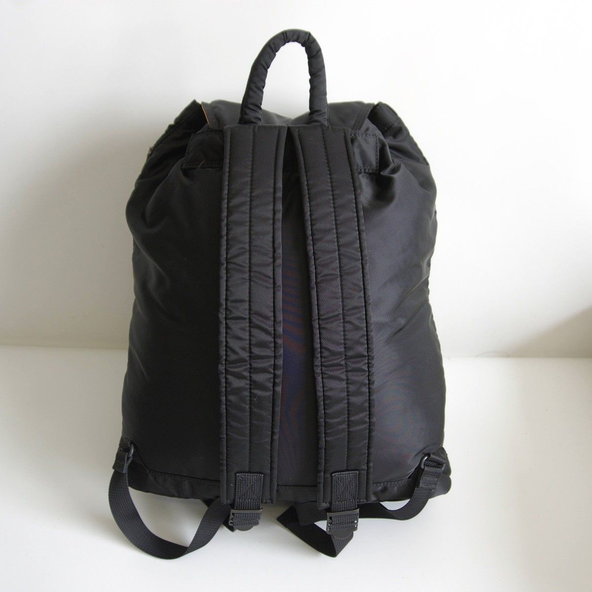 ナイロン 25090840