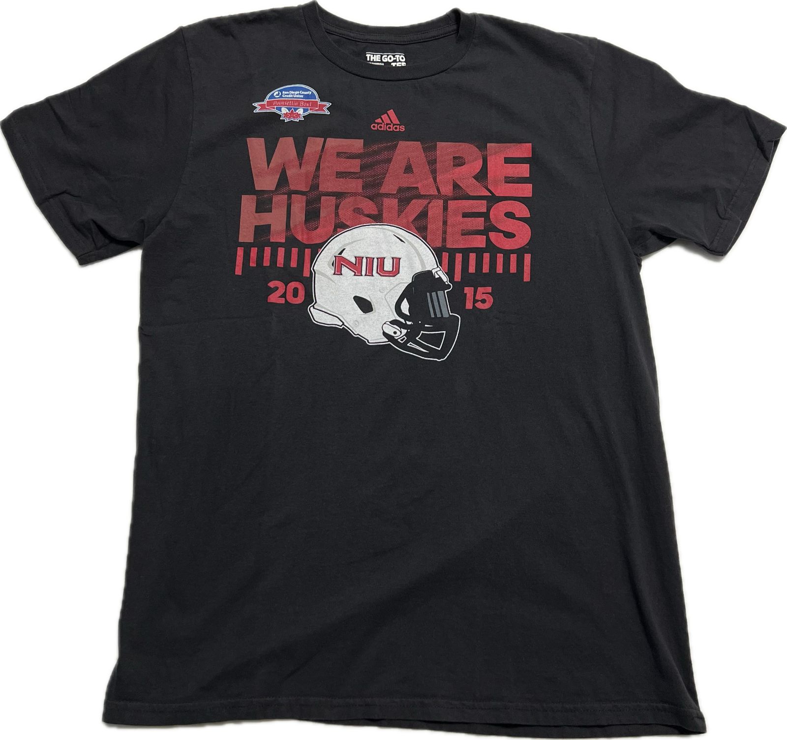 ネブラスカ大学　HUSKERS　ジャンパー、Tシャツ、キャップ3点セット ネブラスカ大学 HUSKERS ジャンパー、Tシャツ、キャップ3点セット