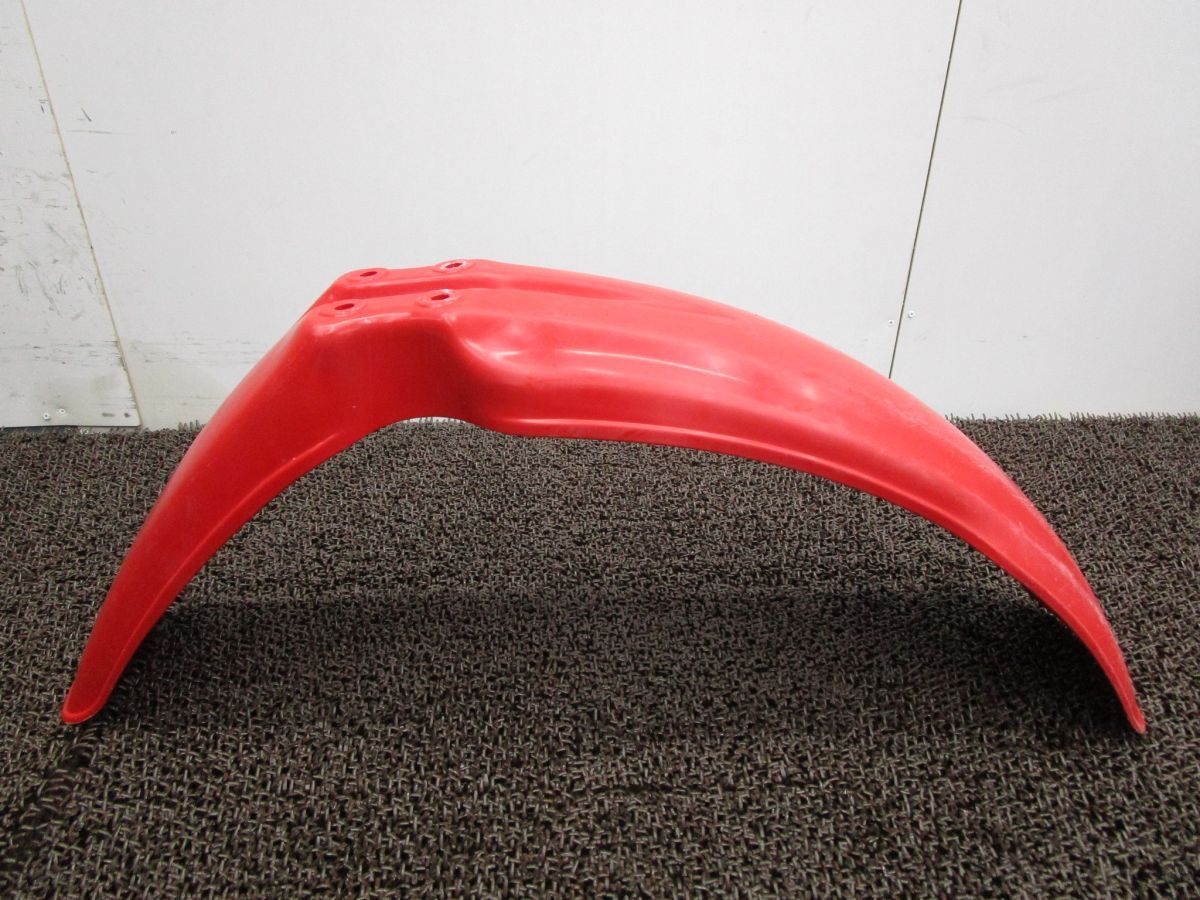 フロントフェンダー A6073