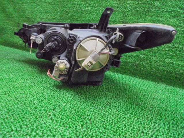 エスティマ ACR50W 前期型 HIDヘッドライト KOITO 28-192 H19年 50系