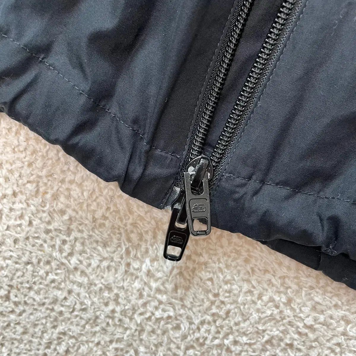 BALENCIAGA