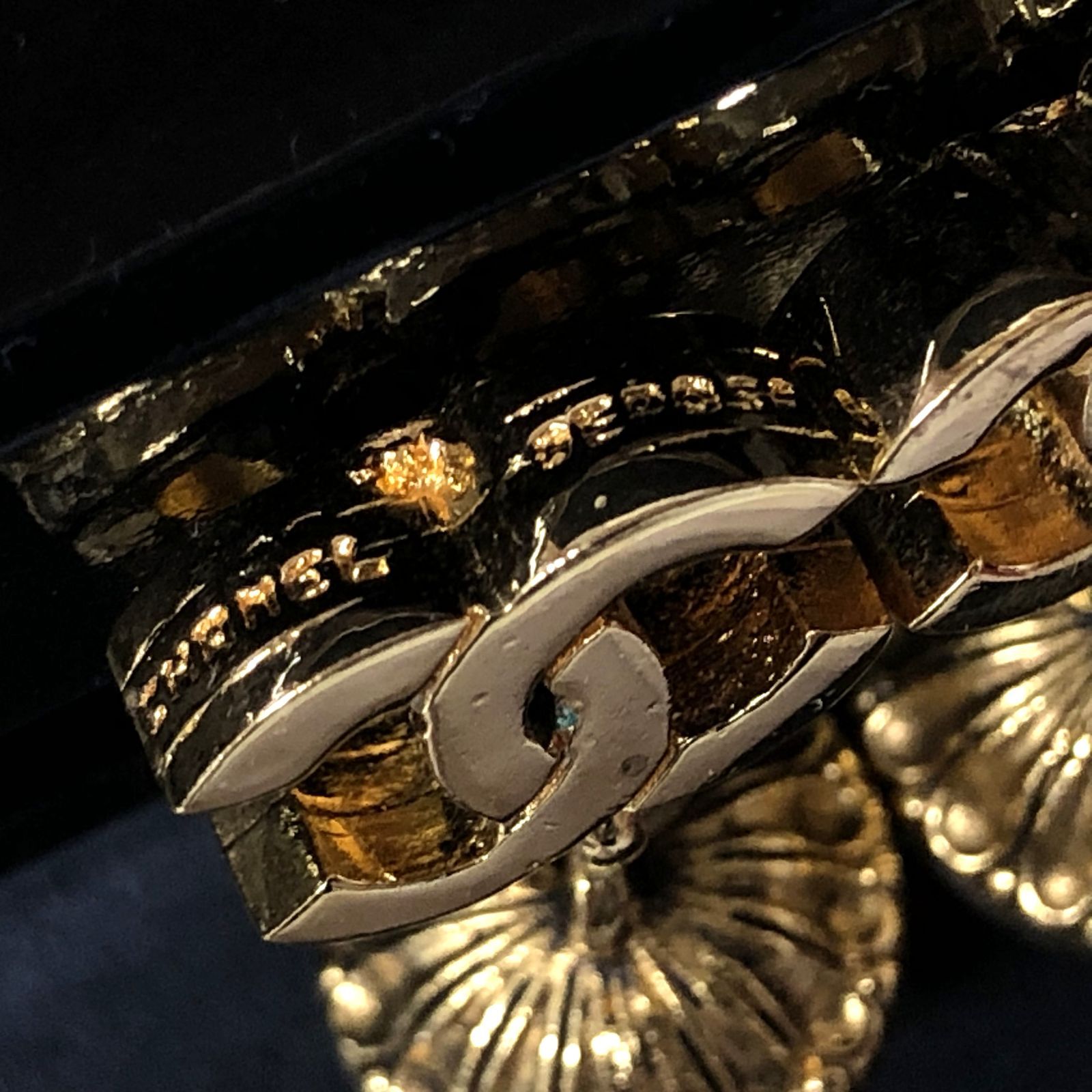 イヤリング ココマーク