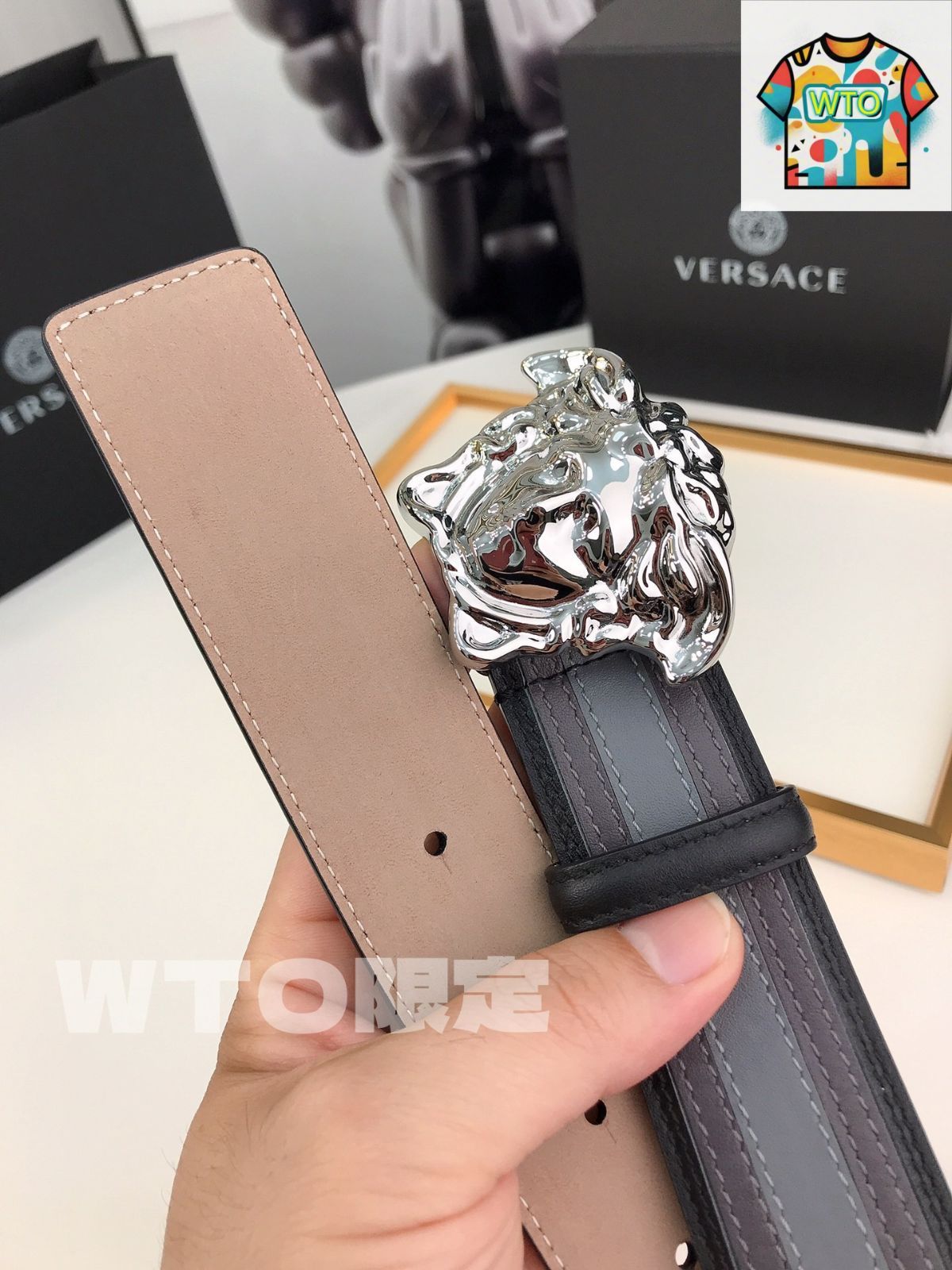 VERSACE メデューサヘッドバックル ベルト 超貴重・美品】VERSACE メデューサヘッドバックル ベルト - メルカリ