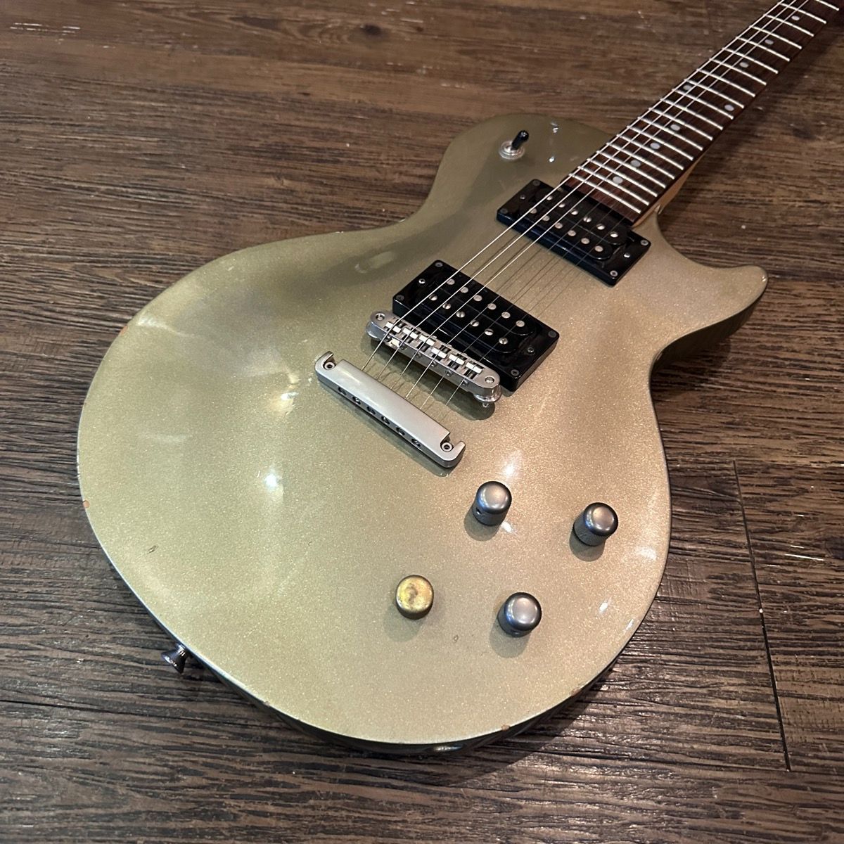 エレキギター　BURNY LG480 楽天市場】【中古】Burny LG-480 / PTRエレキギター レスポールタイプ