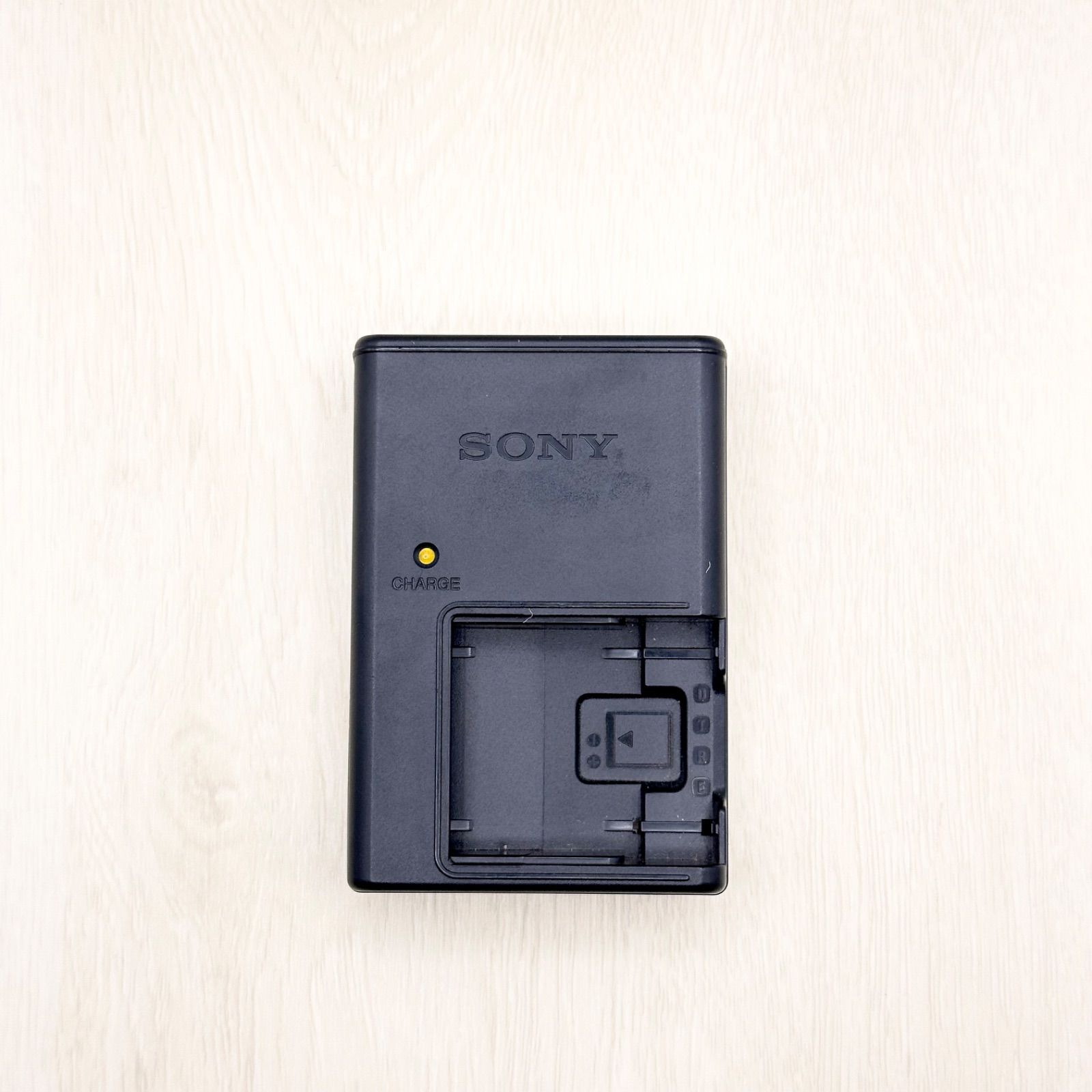 SONY BC-CSD ソニー 純正 充電器 チャージャー バッテリーチャージャー デジカメ サイバーショット Cyber-shot NP-BD1 NP-FD1 NP-FT1デジタルカメラ カメラ 0222-1248 - メルカリ SONY BC-CSD ソニー 純正 充電器 チャージャー バッテリーチャージャー デジカメ サイバーショット Cyber-shot NP-BD1 NP-FD1 NP-FT1デジタルカメラ カメラ 0222-1248 - メルカリ