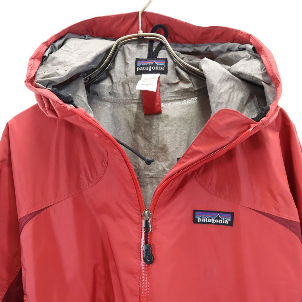 【送料無料】Patagonia 赤　マウンテンパーカー　アウトドア パタゴニア アウトドア ナイロンジャケット S レッド系