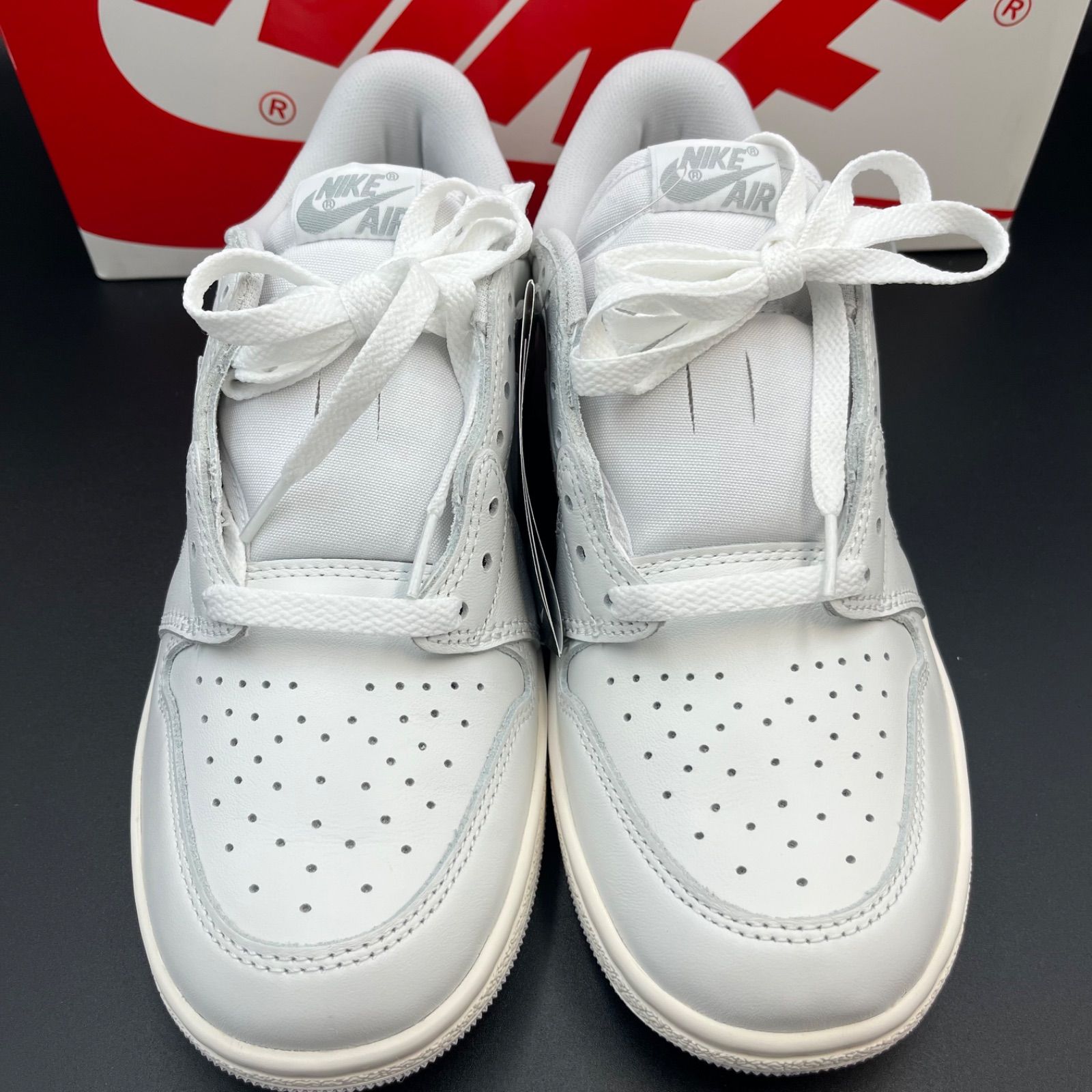Nike Air Jordan 1 Low ホワイト/グレー/26cm Nike Air Jordan 1 Low 85 - Summit White / Light Smoke Grey