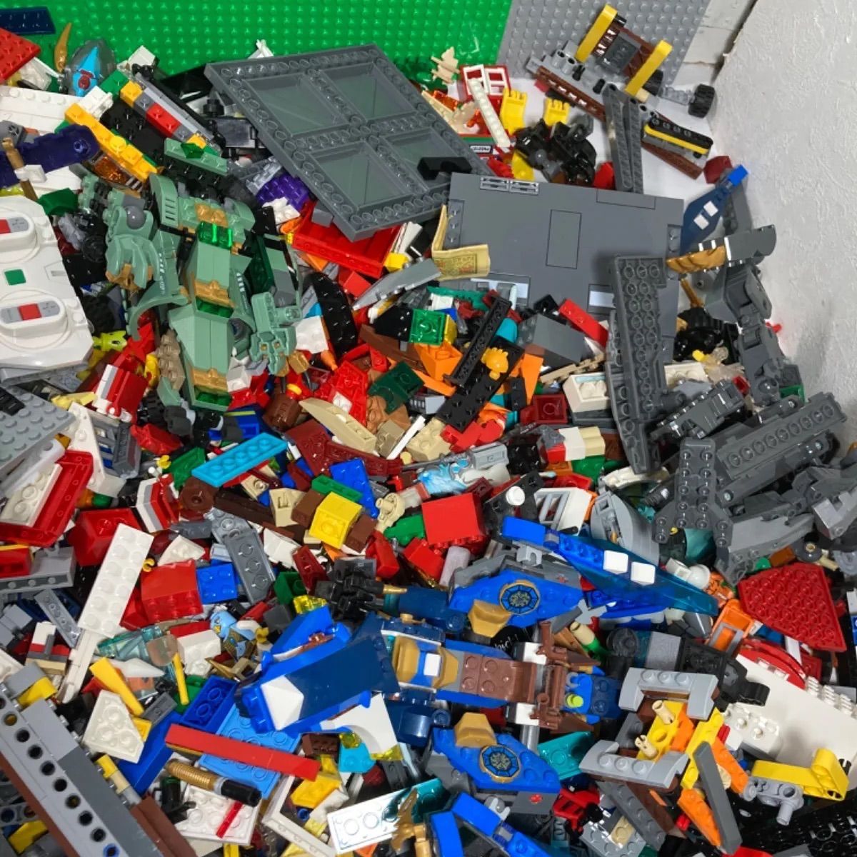 レゴブロック　まとめ売り　約2600パーツ（約4キロ） レゴ パーツ ブロック 2 x 4 [ Green ⁄ グリーン ] | LEGO