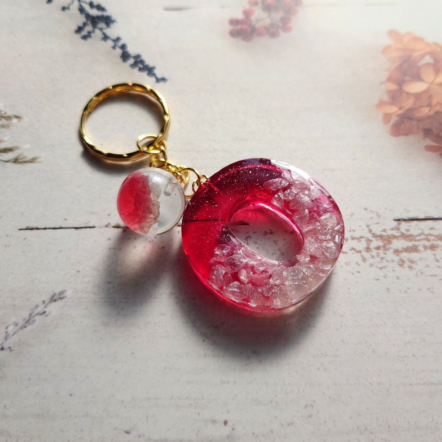 O】イニシャルキーホルダー☆幻想的☆レッド☆レジン