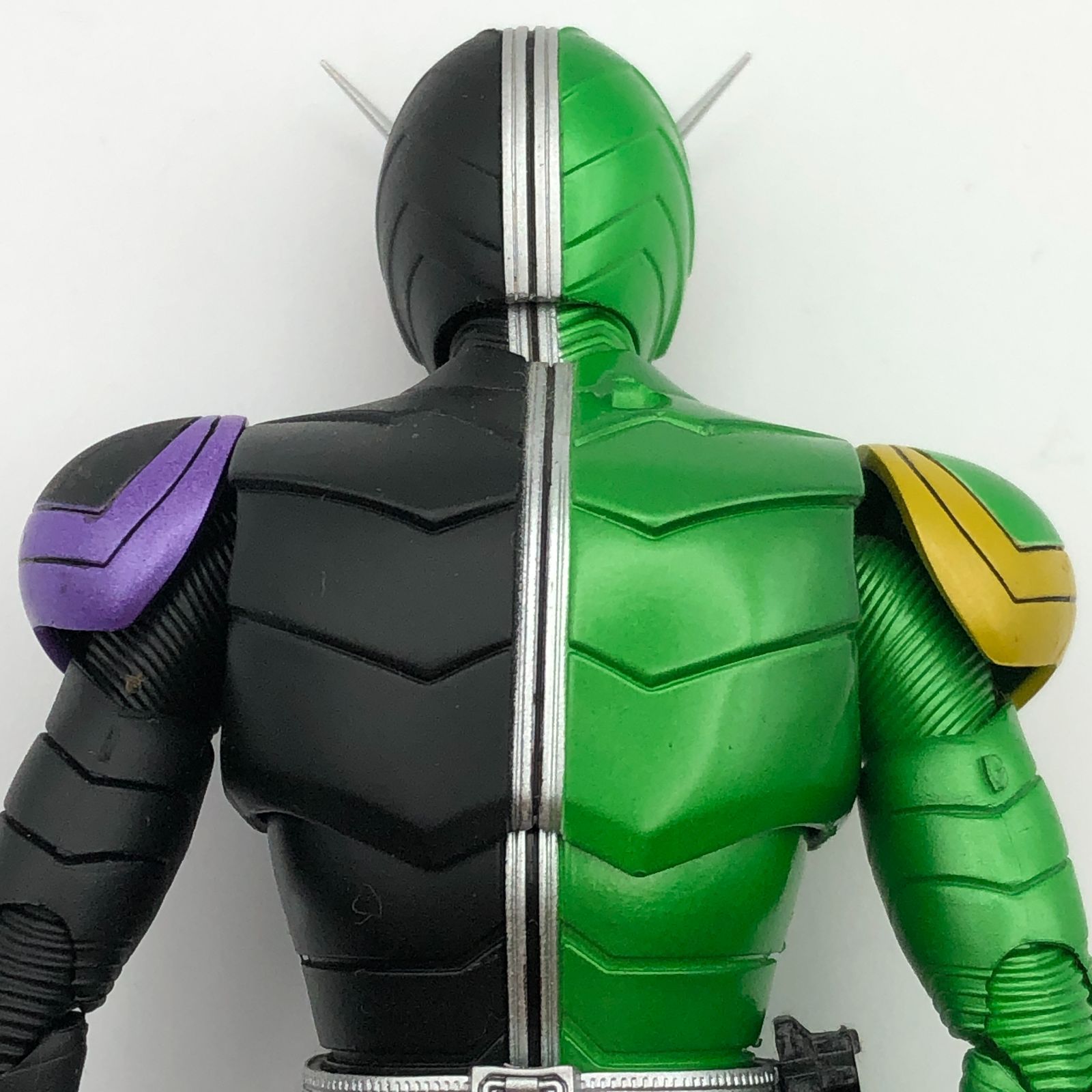 44 バンダイ S.H.Figuarts 真骨彫製法 仮面ライダーW ファング