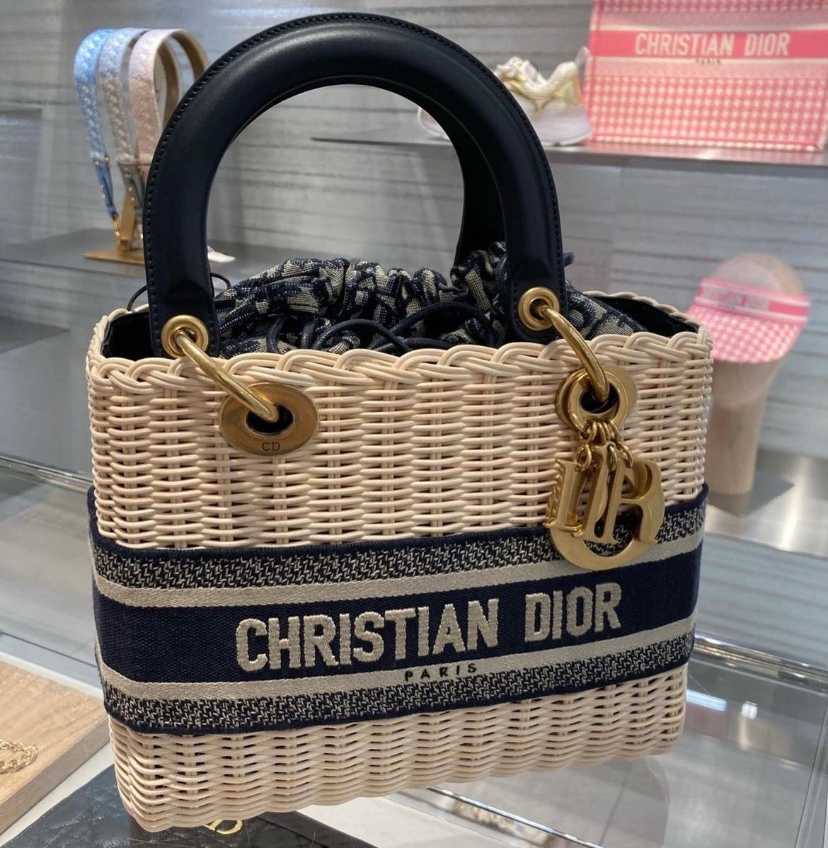 新作 新品 Christian Dior LADY DIOR バッグ ミディアム レディ 