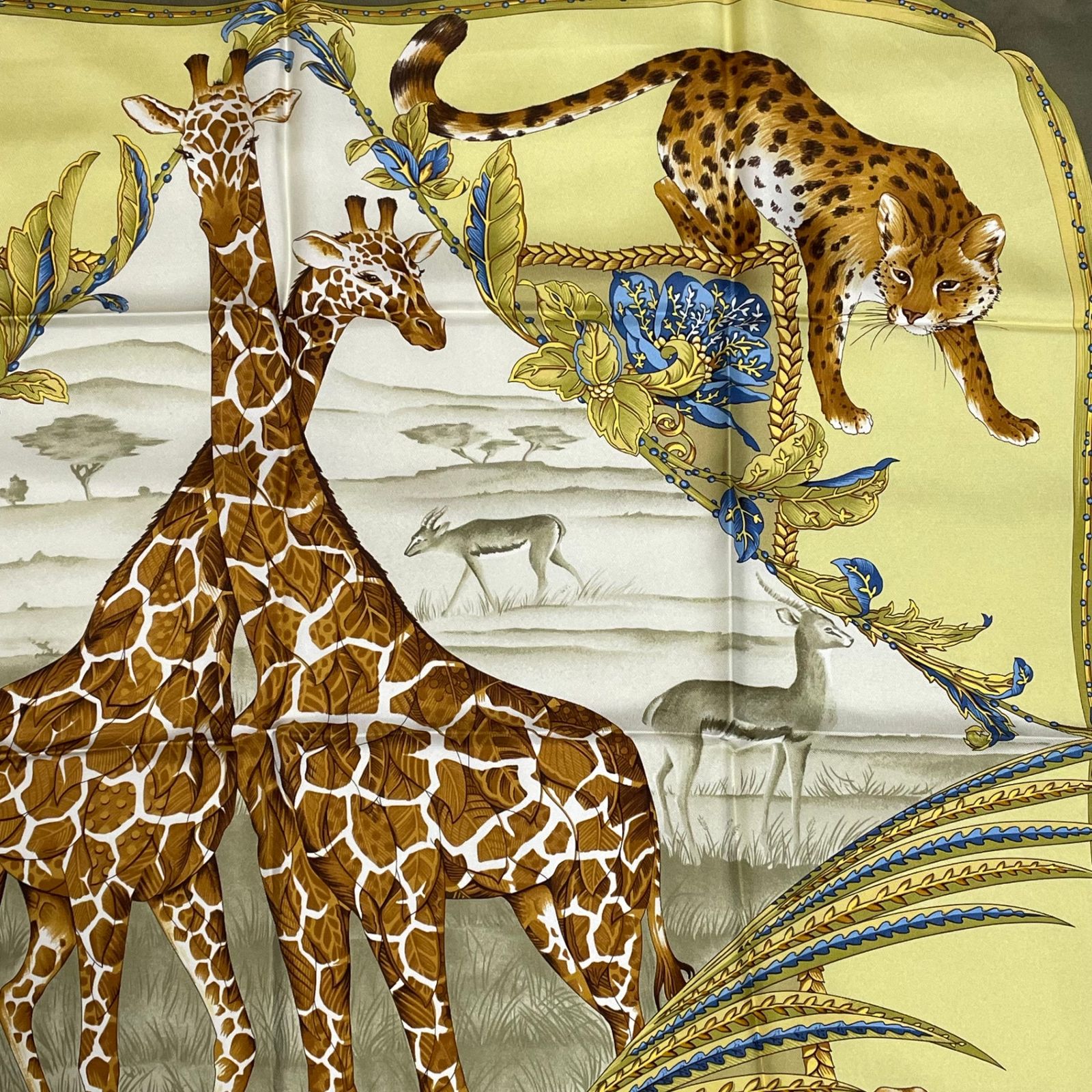 未使用品 Salvatore Ferragamo フェラガモ スカーフ シルク キリン