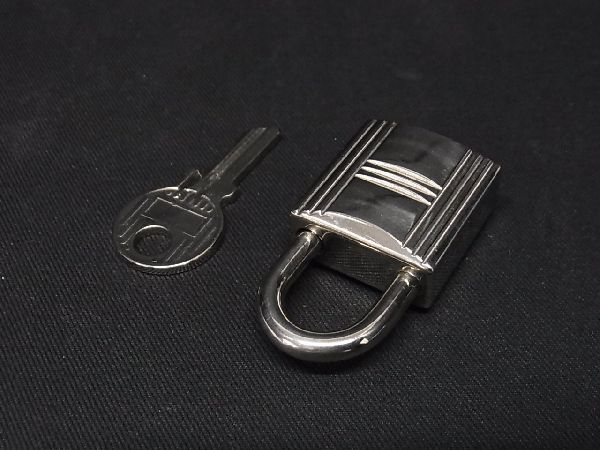 □美品□ HERMES エルメス カデナ 南京錠 パドロック 100 鍵 キー