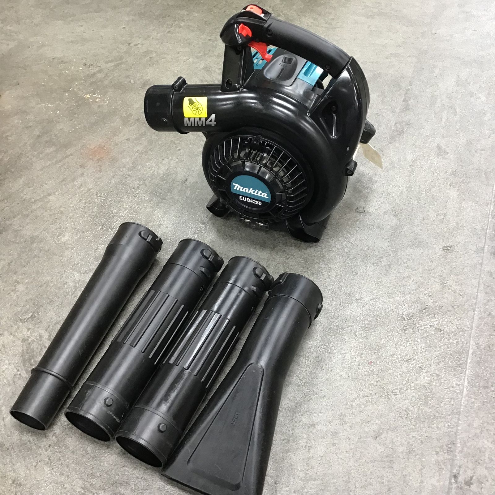Makita マキタ 4ストロークEUB4250 エンジンブロワージャンク 【公式通販】